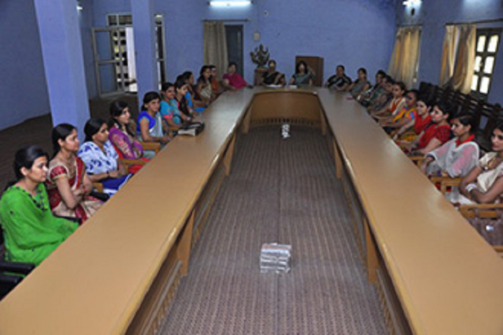 https://cache.careers360.mobi/media/colleges/social-media/media-gallery/14432/2020/2/29/Seminar Hall of Apeejay Saraswati PG College for Girls Bhiwani_Others.png